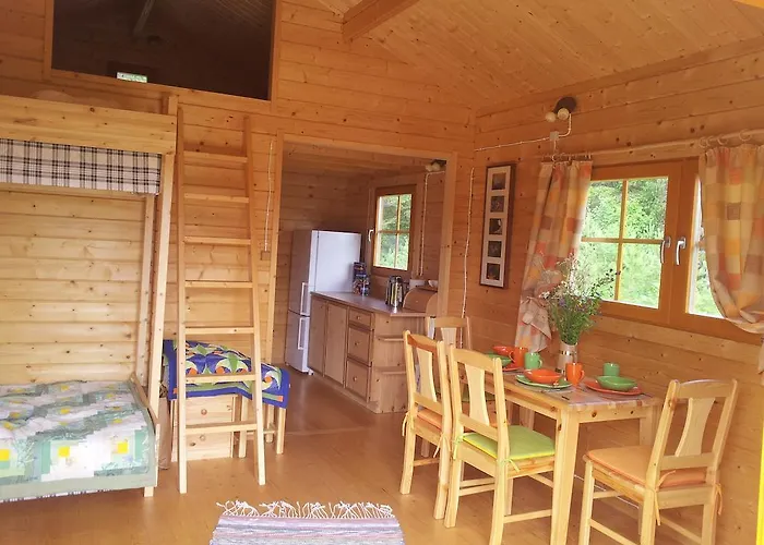 Maenniste * Hiievalja